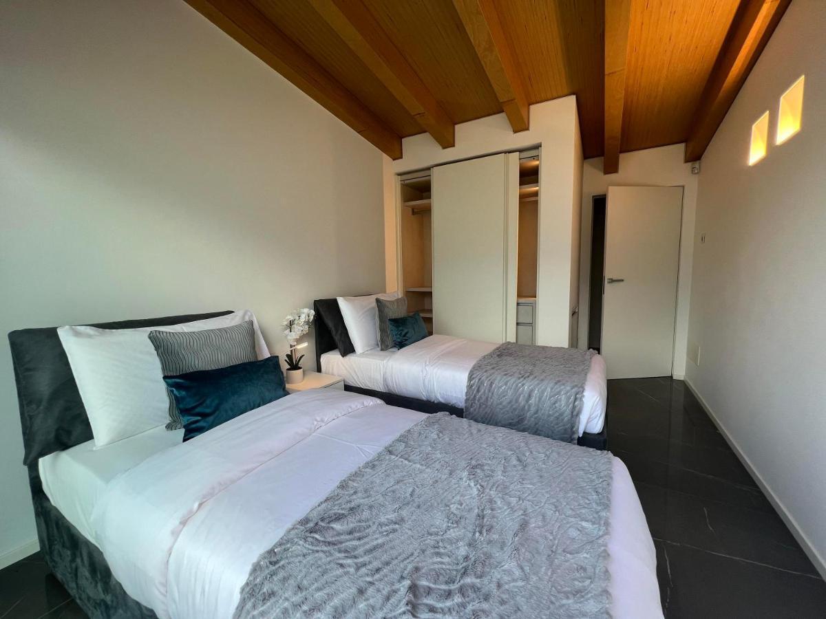 Luxury Lakefront Penthouse 勒泽诺 外观 照片